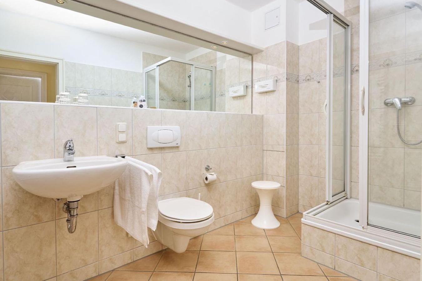 Strandhotel Luise Von Preussen Zinnowitz Luaran gambar